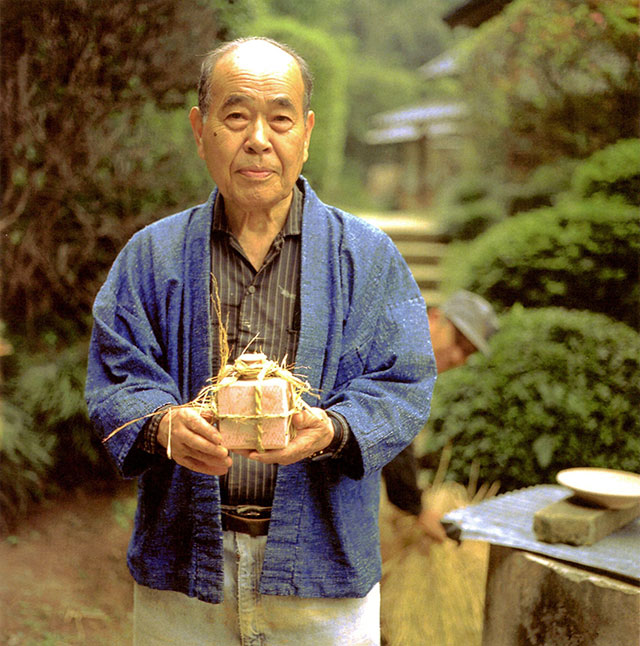 Shimaoka Tatsuzo (photo courtesy of Pucker Gallery, Boston)